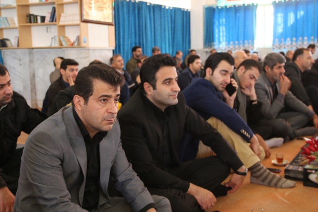 حضور اعضای شورای اسلامی شهر و مدیران و کارکنان شهرداری لاهیجان در مراسم بزرگداشت سپهبد شهید حاج قاسم سلیمانی توسط شورای فرزندان شهید شهرستان لاهیجان در گلزار شهدای لاهیجان